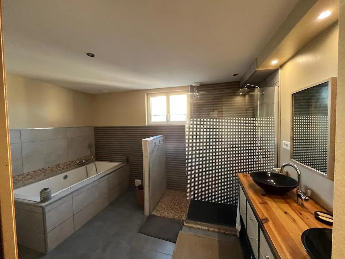 Maison Pour 9 A 11 Personnes Terssac